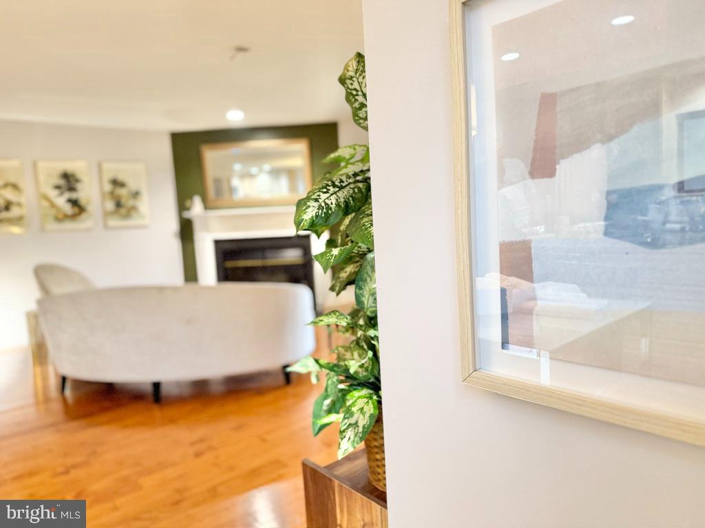 THE WOODS - Residential