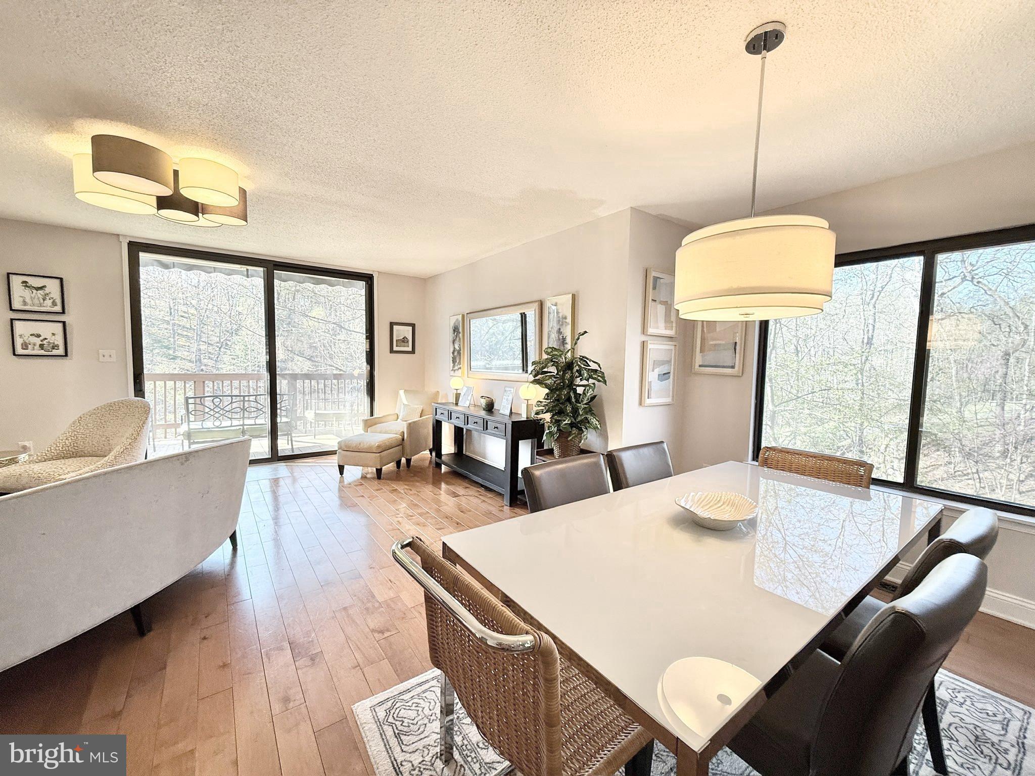 THE WOODS - Residential