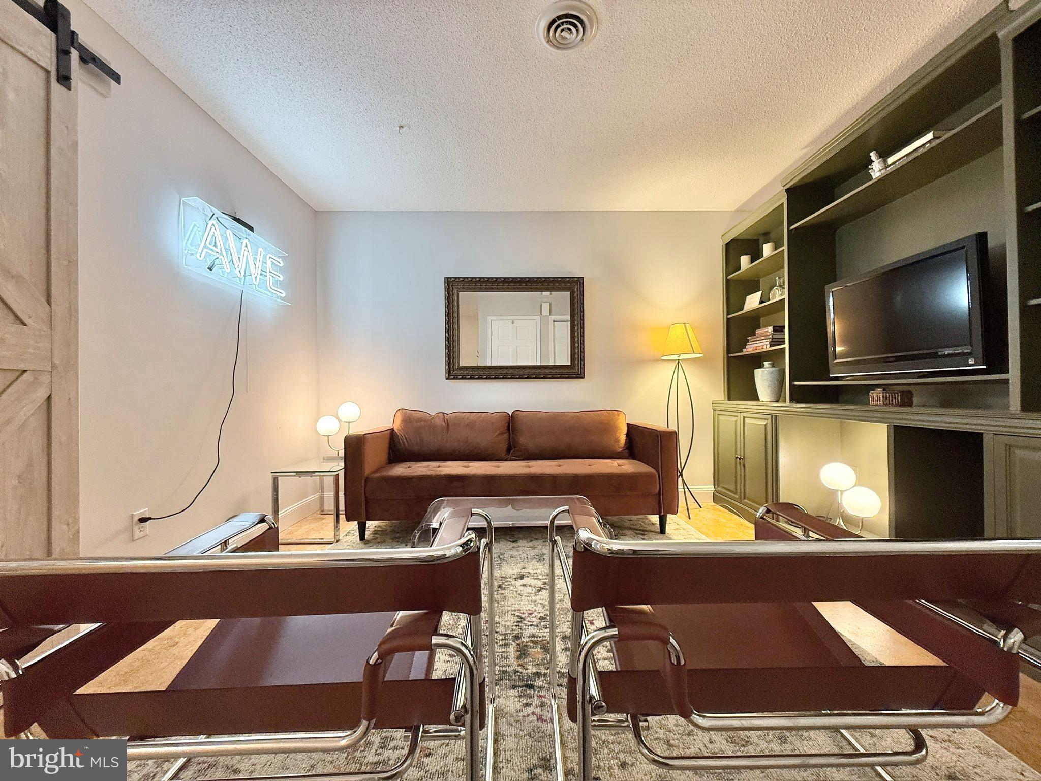 THE WOODS - Residential