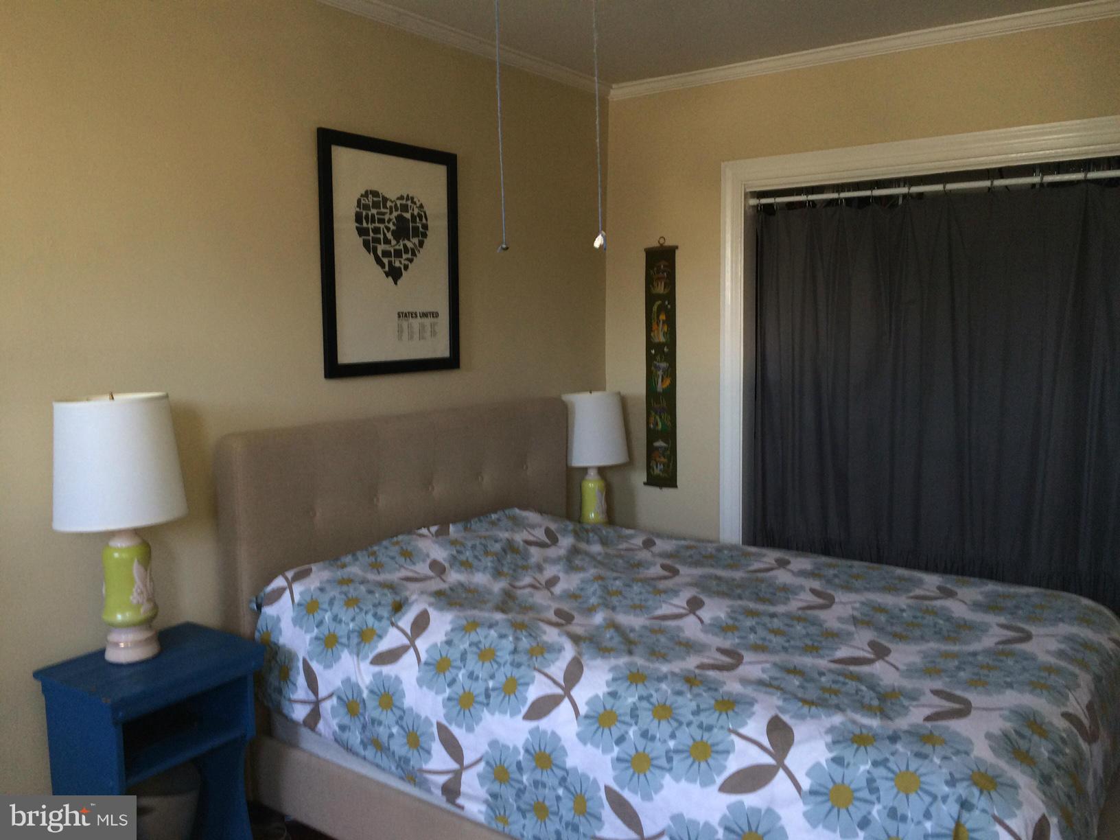 OLD TOWN - Residential Lease