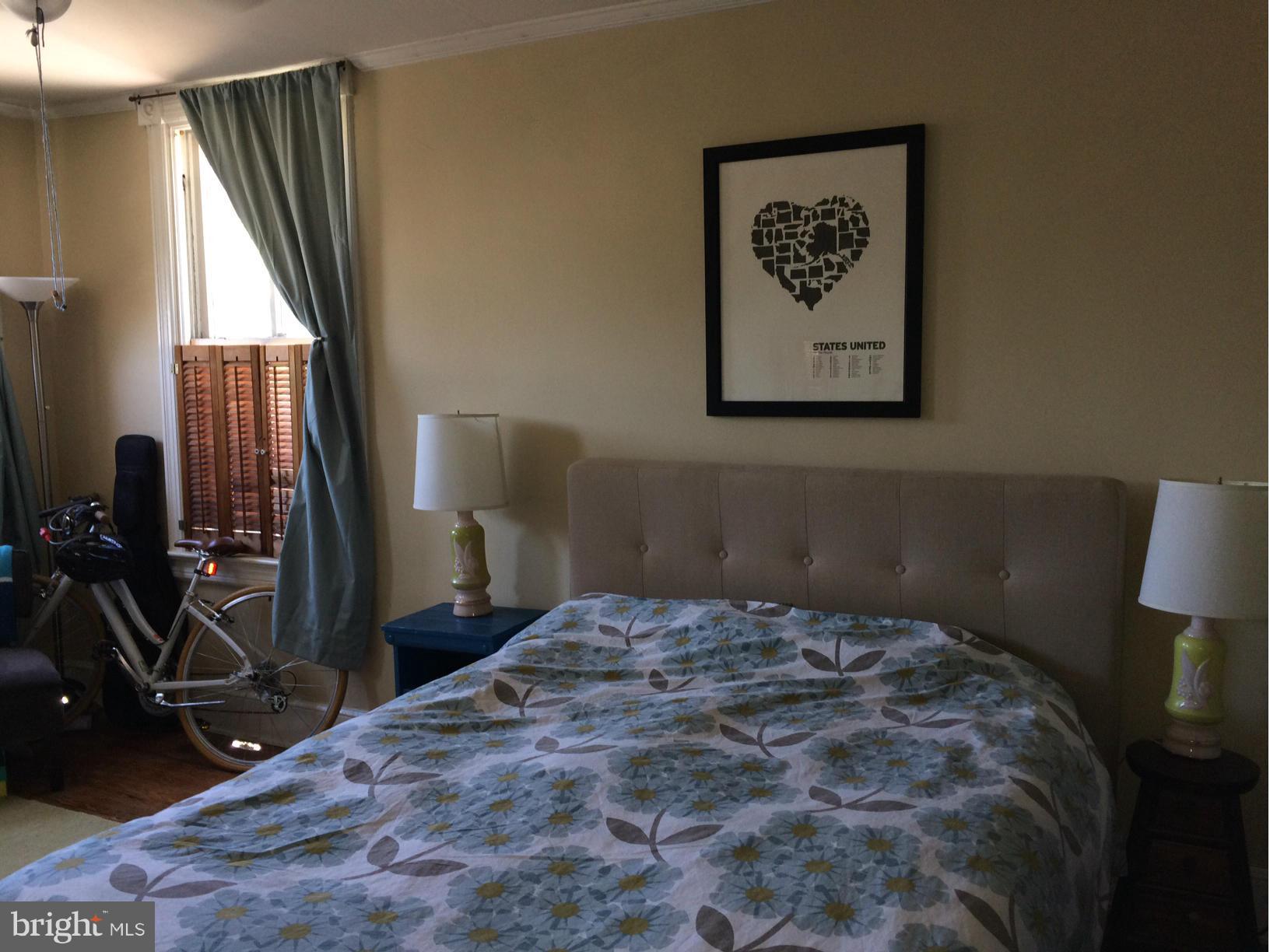 OLD TOWN - Residential Lease