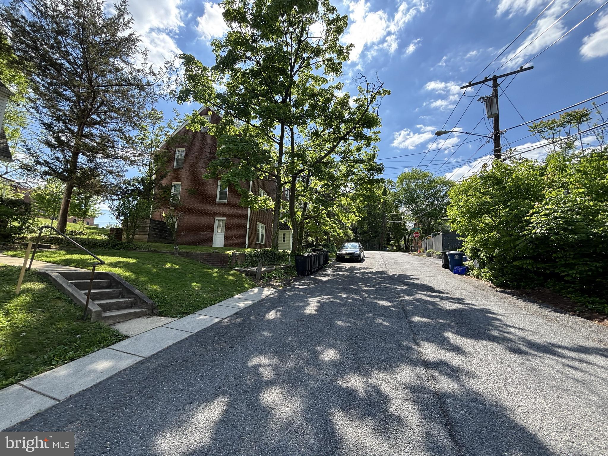 FLOWER AVE PARK - Residential