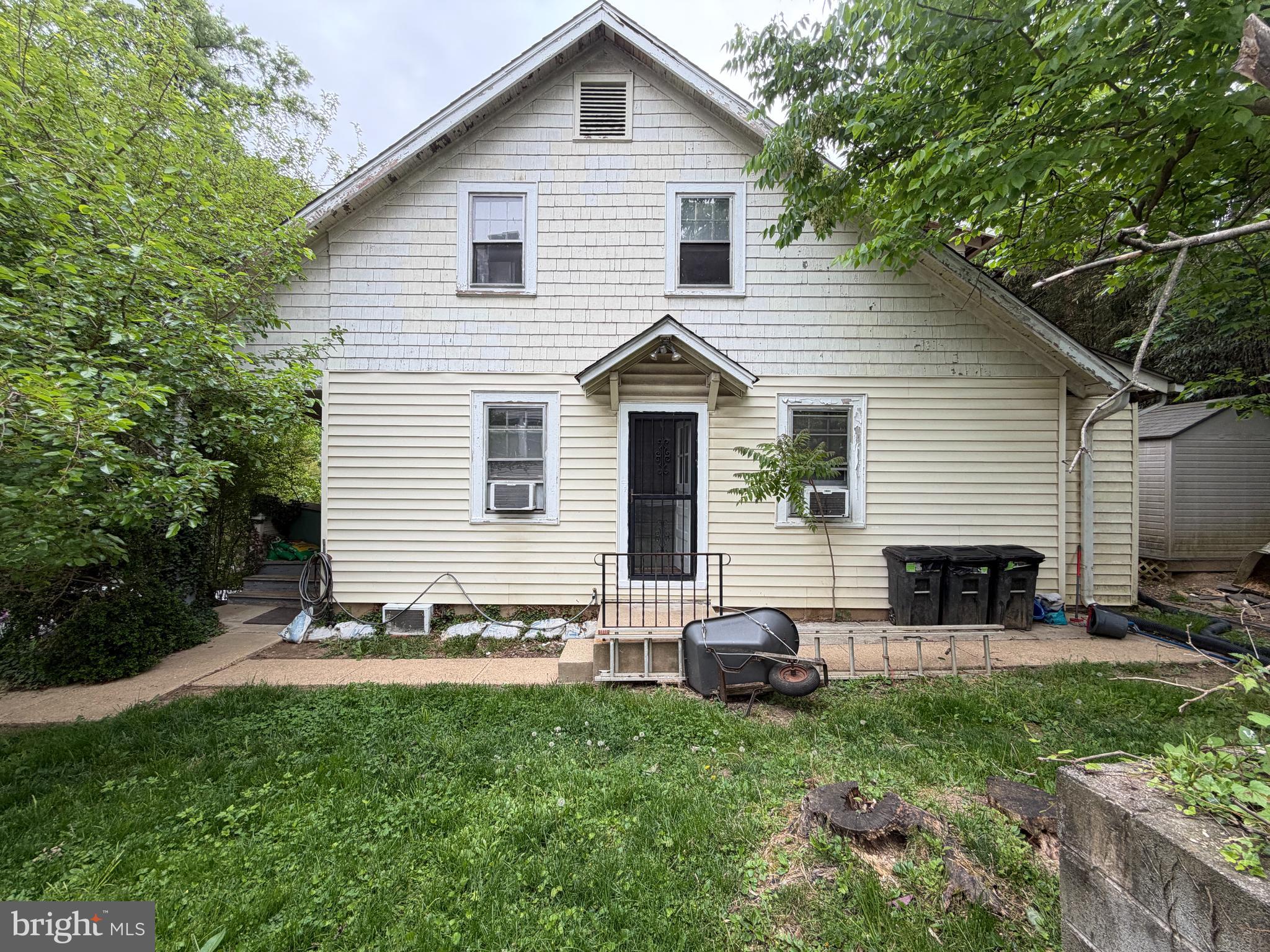 FLOWER AVE PARK - Residential