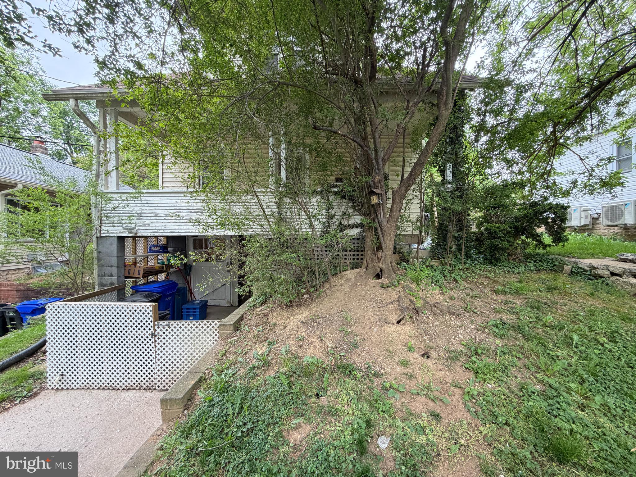 FLOWER AVE PARK - Residential