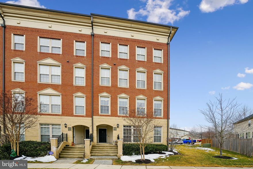 Welcome to this beautifully maintained 2-level, 2-bedroom, 2.5-bath end-unit condo offering modern style, fantastic layout, and abundant natural light. This home features generous windows that let in plenty of sunlight, creating a bright and inviting atmosphere throughout.

The spacious gourmet kitchen features stainless steel appliances, generous countertops, and ample cabinetry—perfect for everyday cooking and entertaining alike. Gleaming Hardwood floors on the main level add warmth and elegance, complementing the home’s pristine, move-in-ready condition. Perfect flow to a great living/dining area constitutes the heart of this home. A convenient powder room is also located on the main level for guests.

Upstairs, you’ll find two well-appointed bedrooms, a versatile den area, and two beautiful full baths, all with new, elegant engineered flooring, stylish neutral colors, and great decorator touches that provide comfort and privacy. A washer and dryer are conveniently located on this level for added ease. Additional highlights include direct access to your own private garage, offering both convenience and extra storage.

This home combines modern touches, functional design, and an ideal layout—ready for you to enjoy!
Enjoy the comfort of home and the vibrant community with plenty of amenities, close to retail, shops, and much more. Come and visit. Don't delay. Make this one yours.