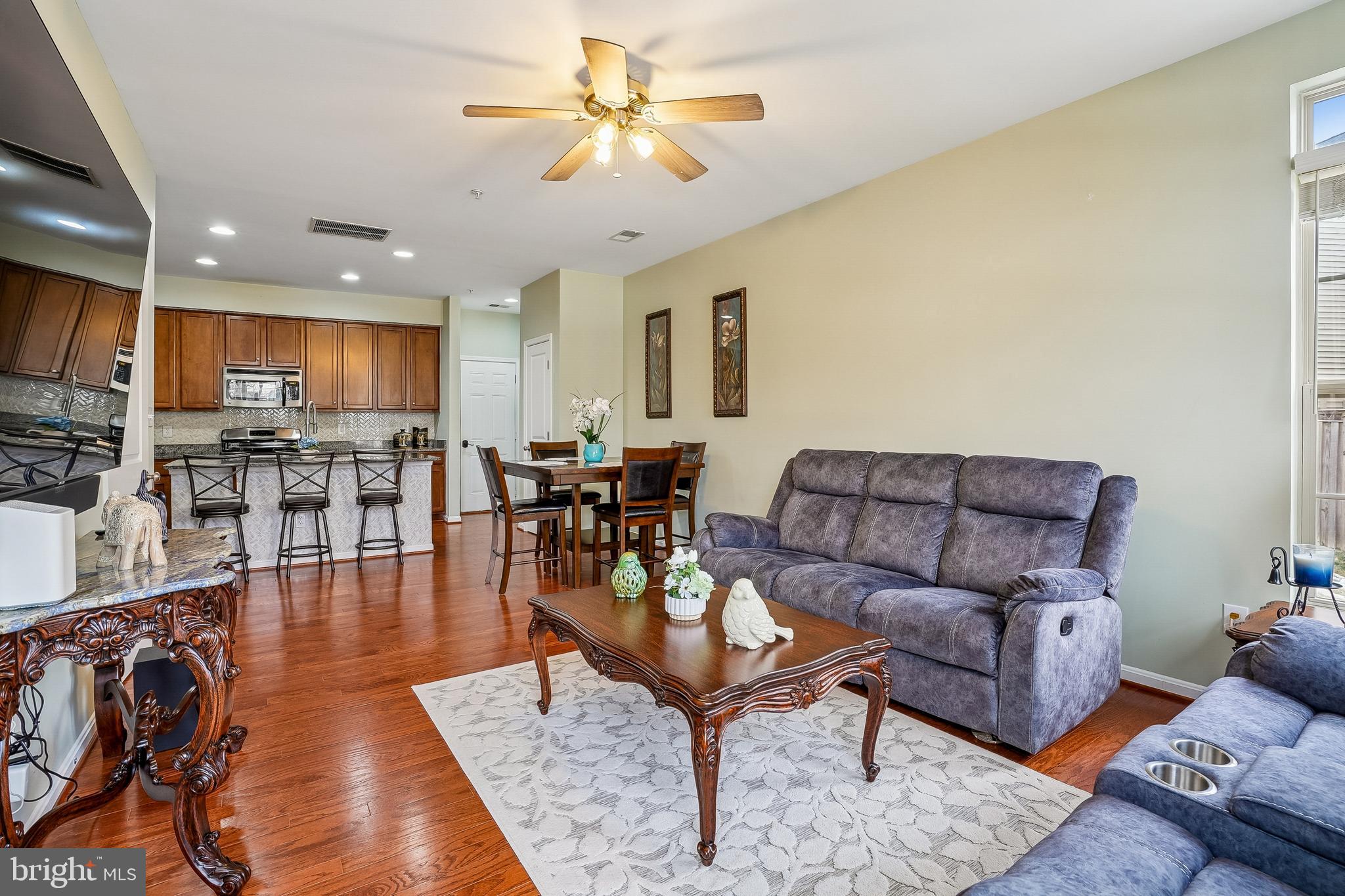 MADISON CRESCENT CONDOMINIUM - Residential