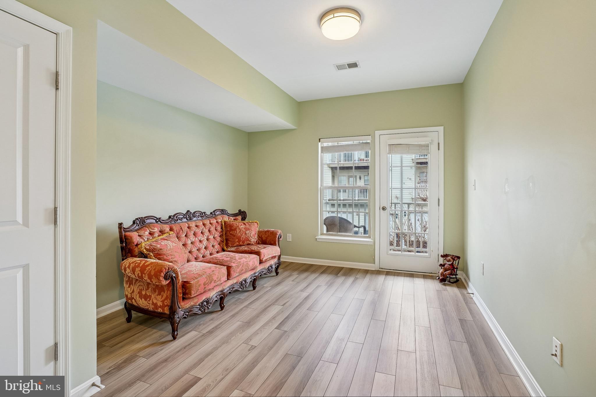 MADISON CRESCENT CONDOMINIUM - Residential