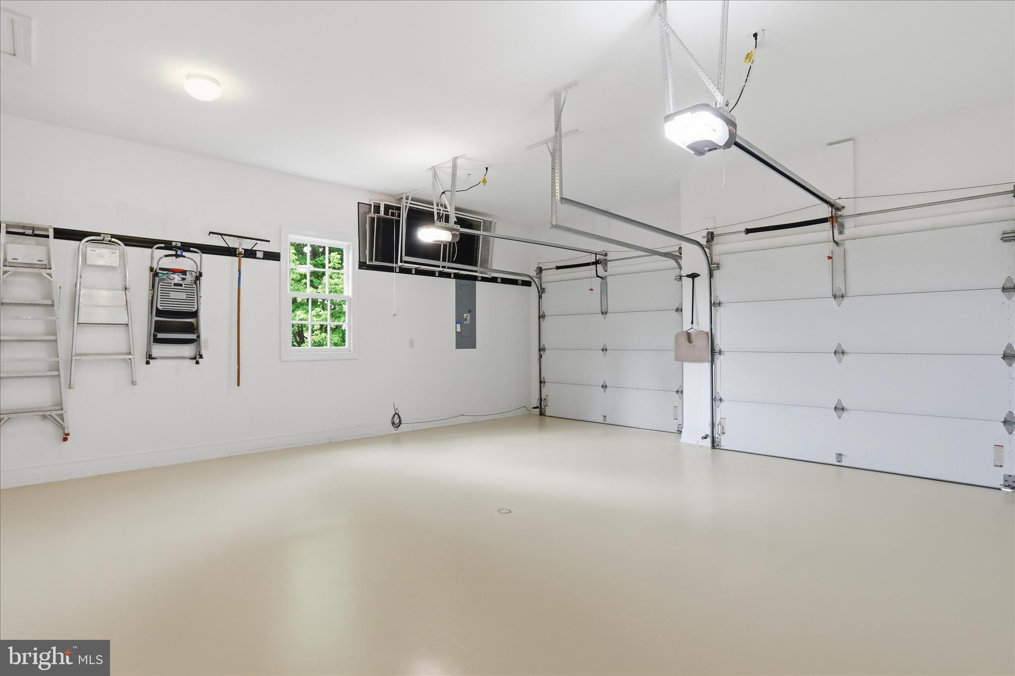 CORTLAND VILLAS - Residential