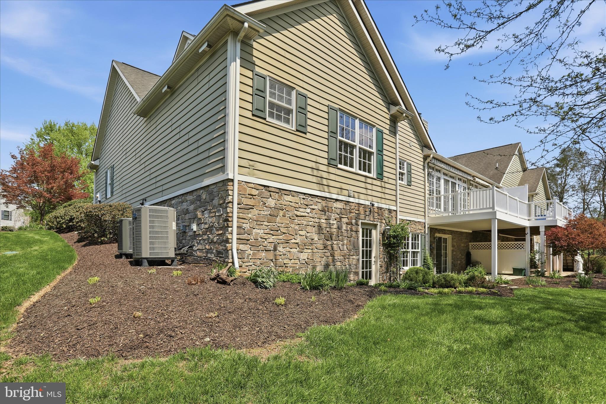 CORTLAND VILLAS - Residential