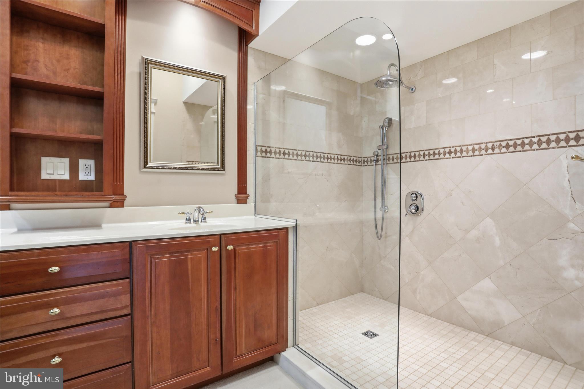 CORTLAND VILLAS - Residential