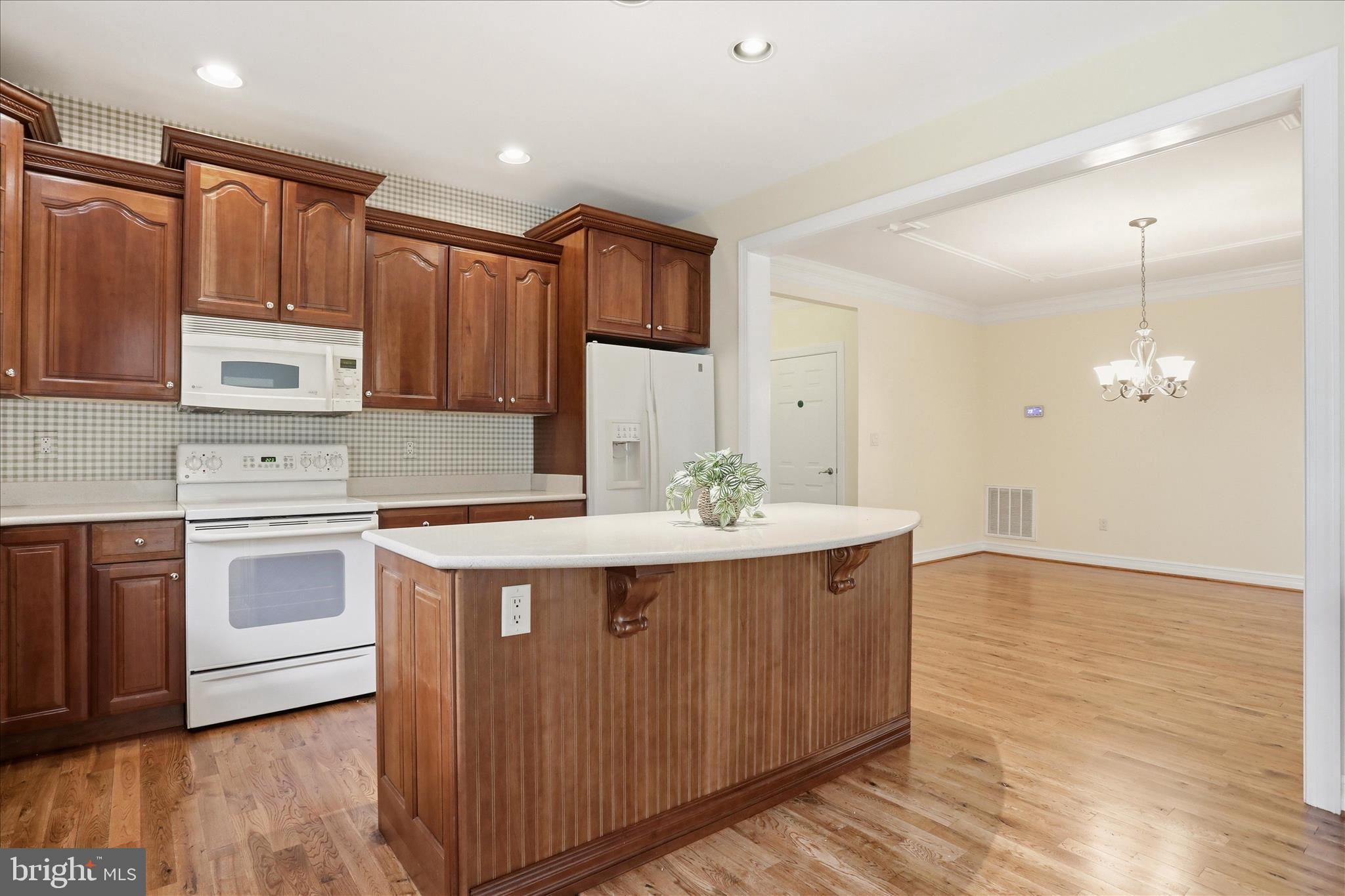 CORTLAND VILLAS - Residential