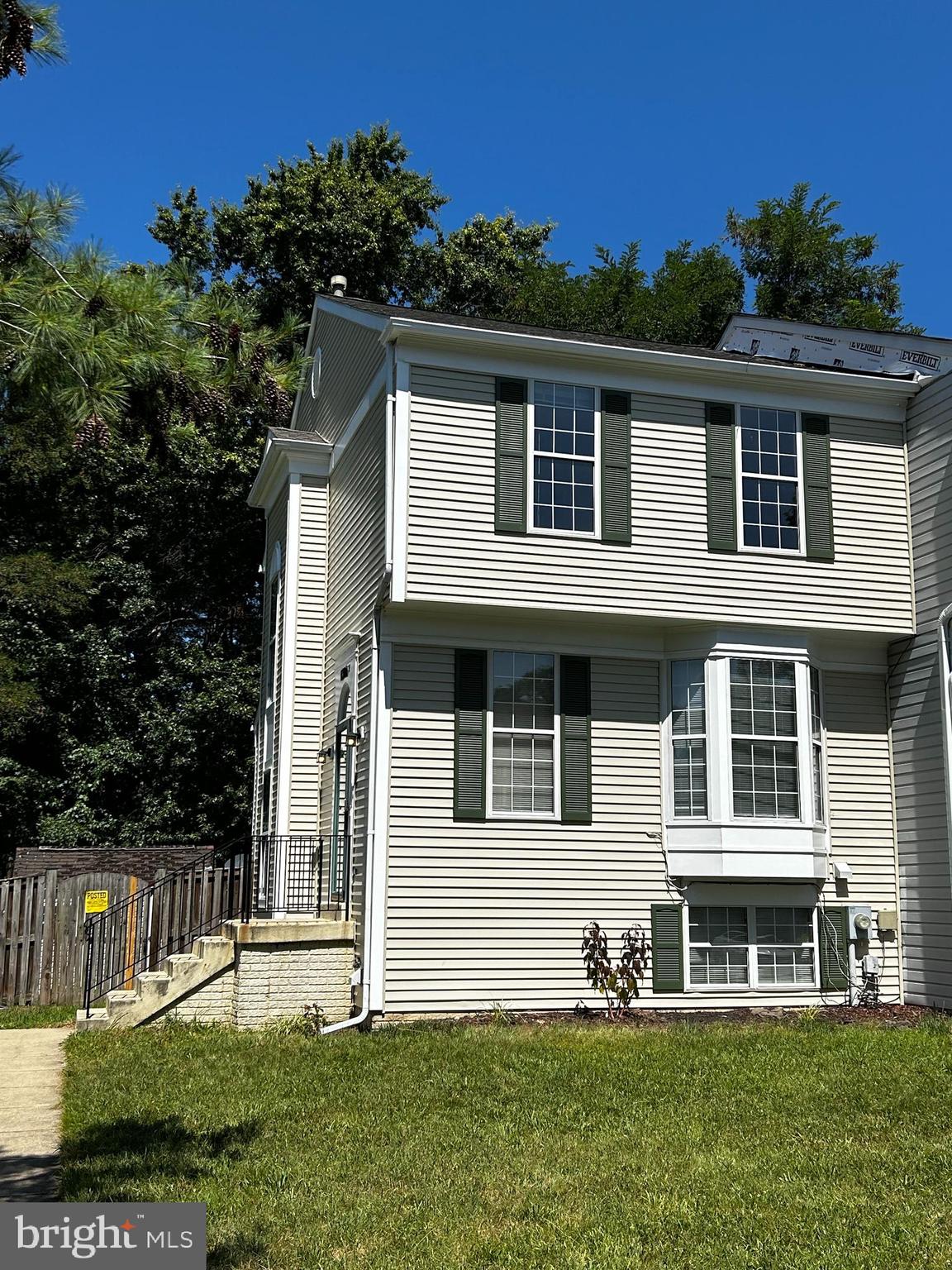Beautifully appointed 3-bedroom, 2 full & 2 half bath end unit townhouse offers abundance of living space across three levels. Recently refreshed from top to bottom including paint, new luxury vinyl planks (LVT) flooring throughout, updated kitchen including dishwasher, countertops, and a spacious layout perfect for comfortable living. Master Bedroom with walk in closet, full bathroom and private toilet. Lower level offers a spacious recreation room and bonus office space. Privacy fenced in backyard with a storage shed. Certainly, located in the heart of Waldorf, walking distance from St. Charles Towne Center, convenient to shopping, dining, and entertainment. Located within a sought-after school boundary. A must-see home!