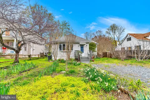 202 Lakeview Avenue, Edgewater, MD 21037 - MLS#: MDAA2112170