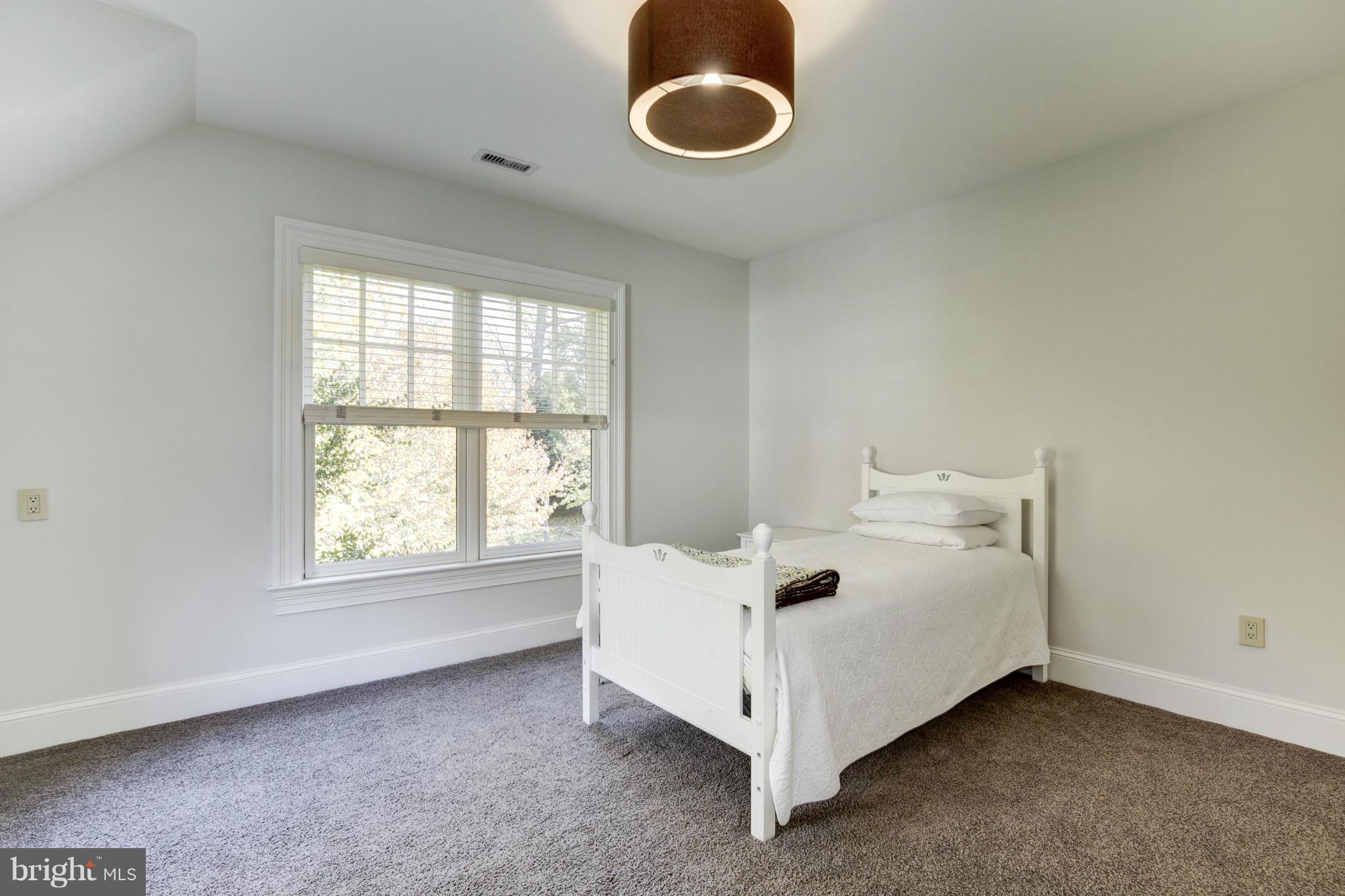 SPRING VALLEY - Residential