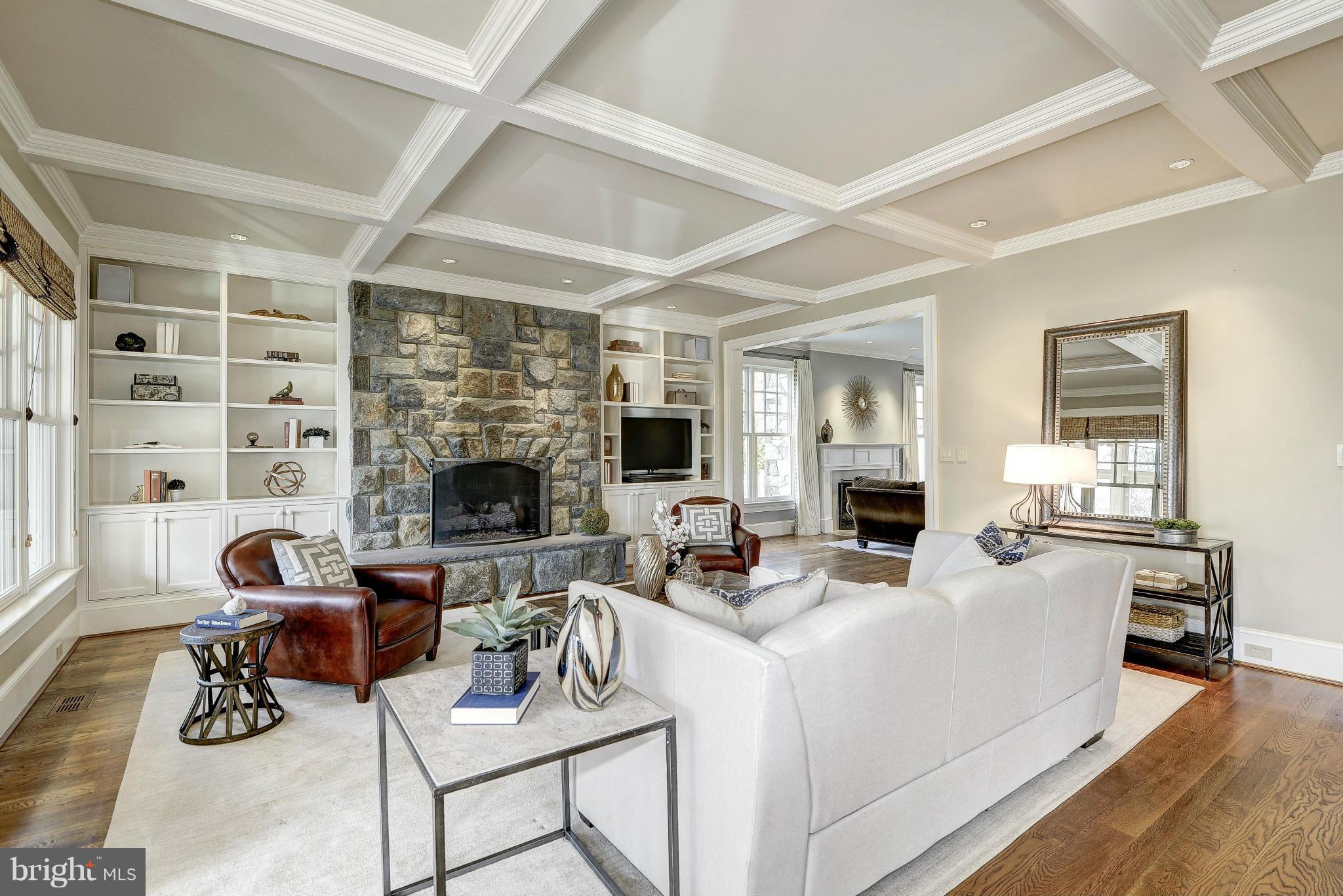 SPRING VALLEY - Residential