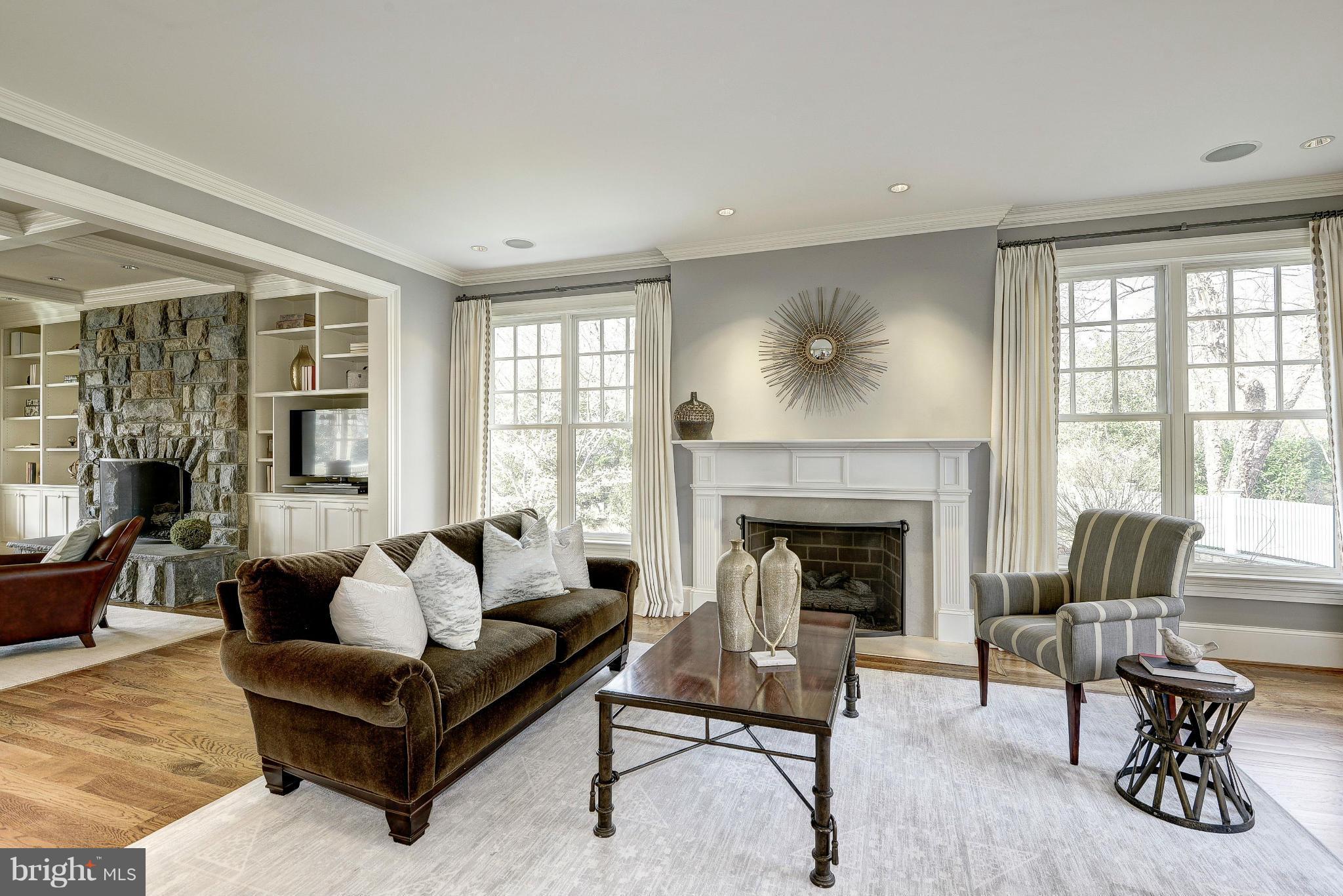 SPRING VALLEY - Residential