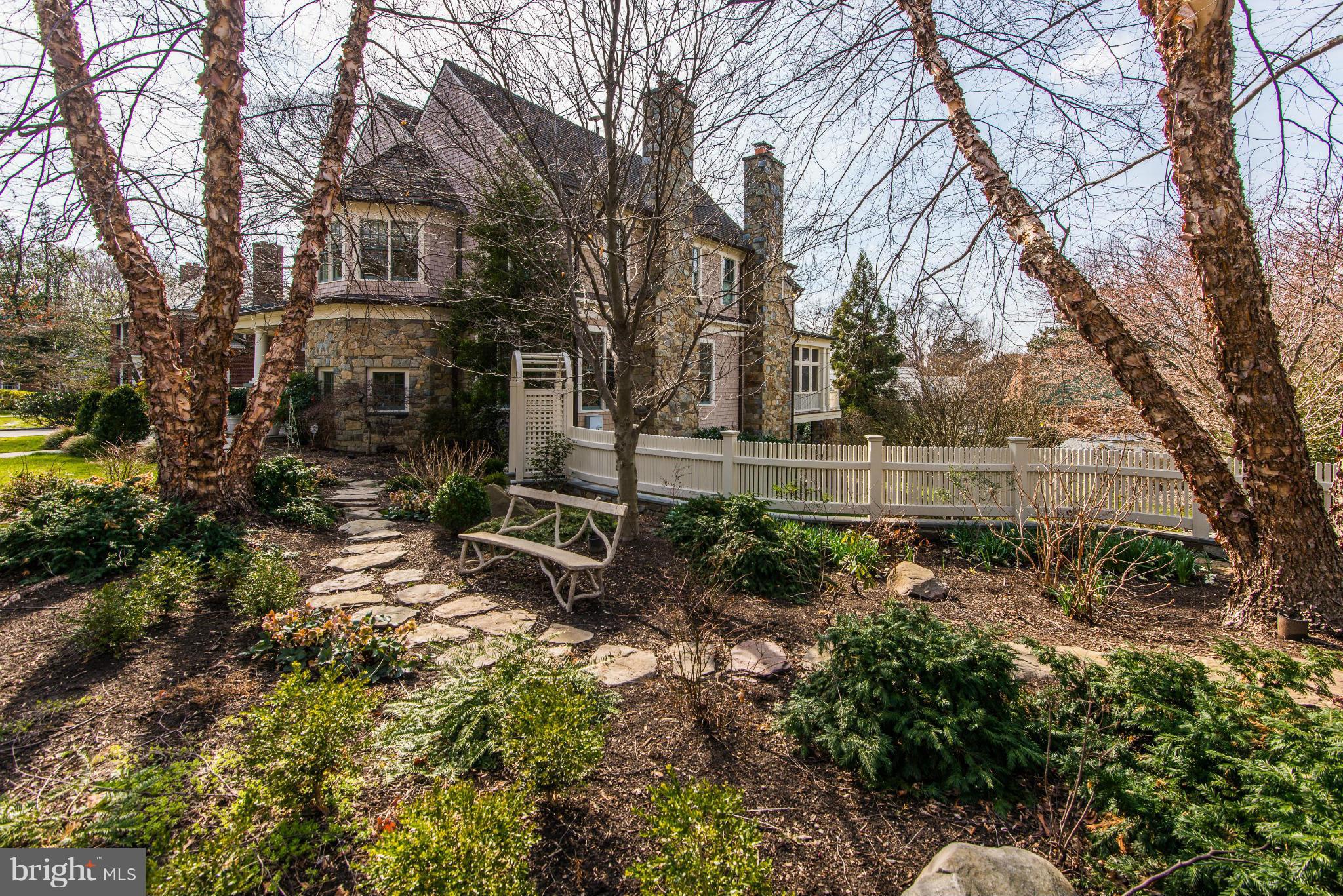 SPRING VALLEY - Residential
