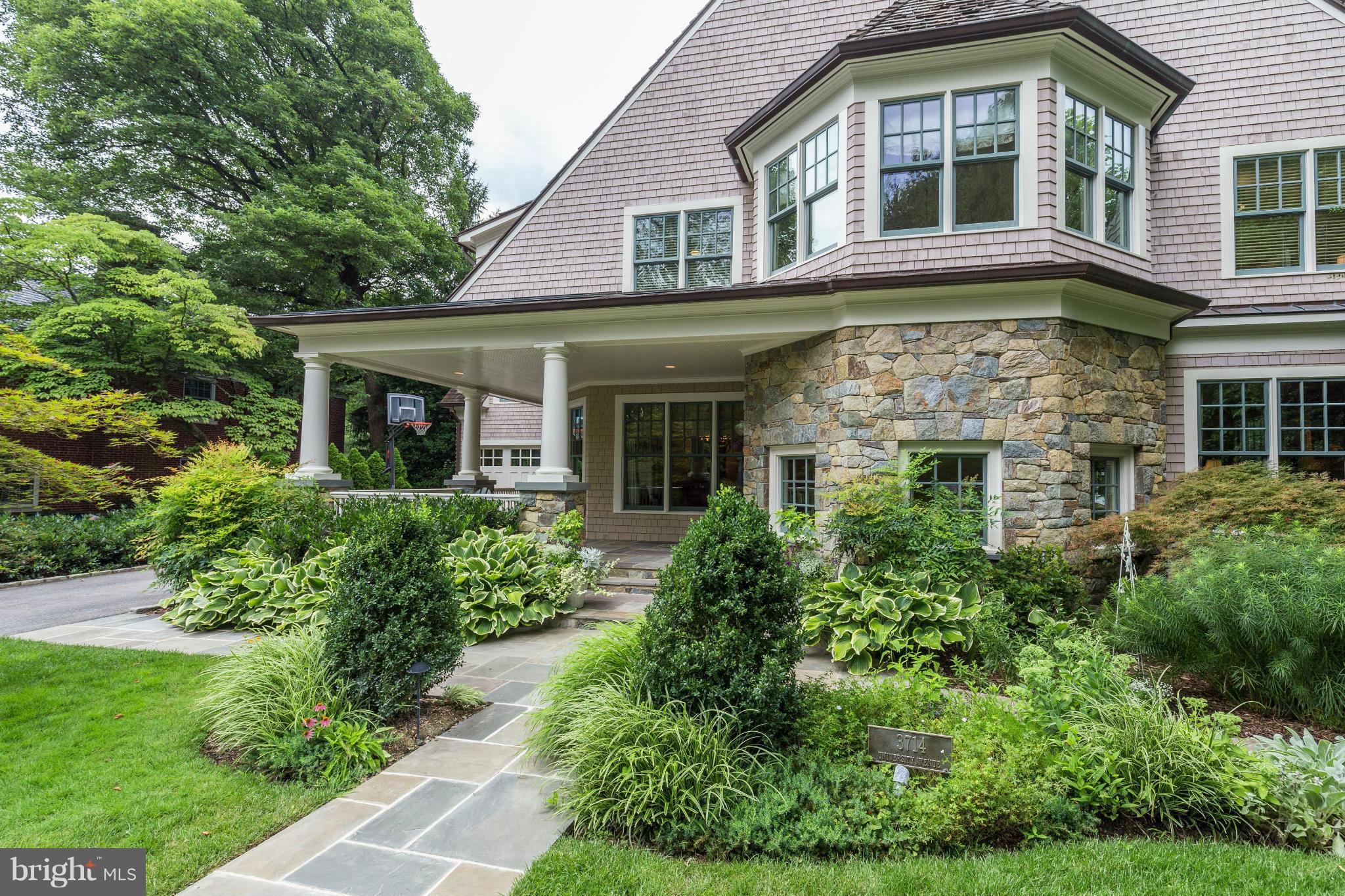 SPRING VALLEY - Residential