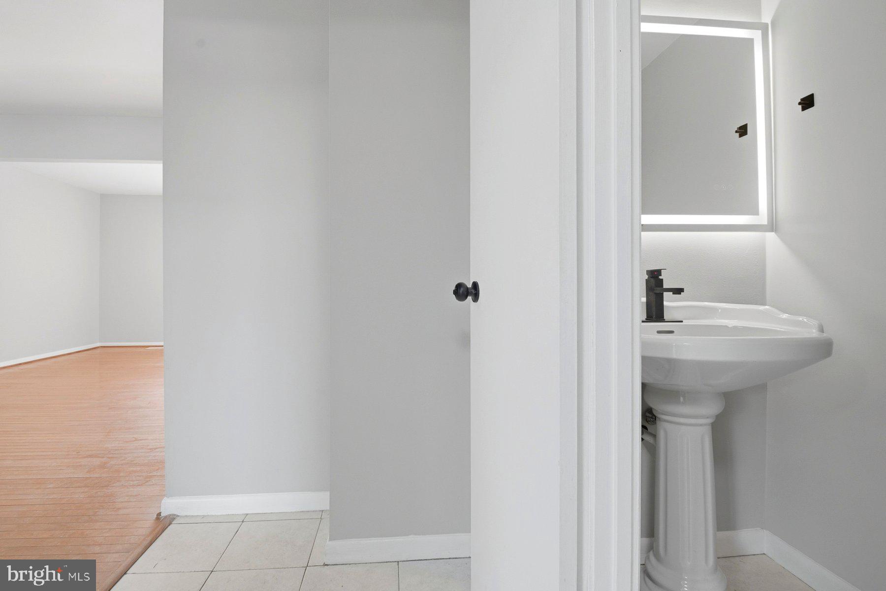 THE CEDARS - Residential