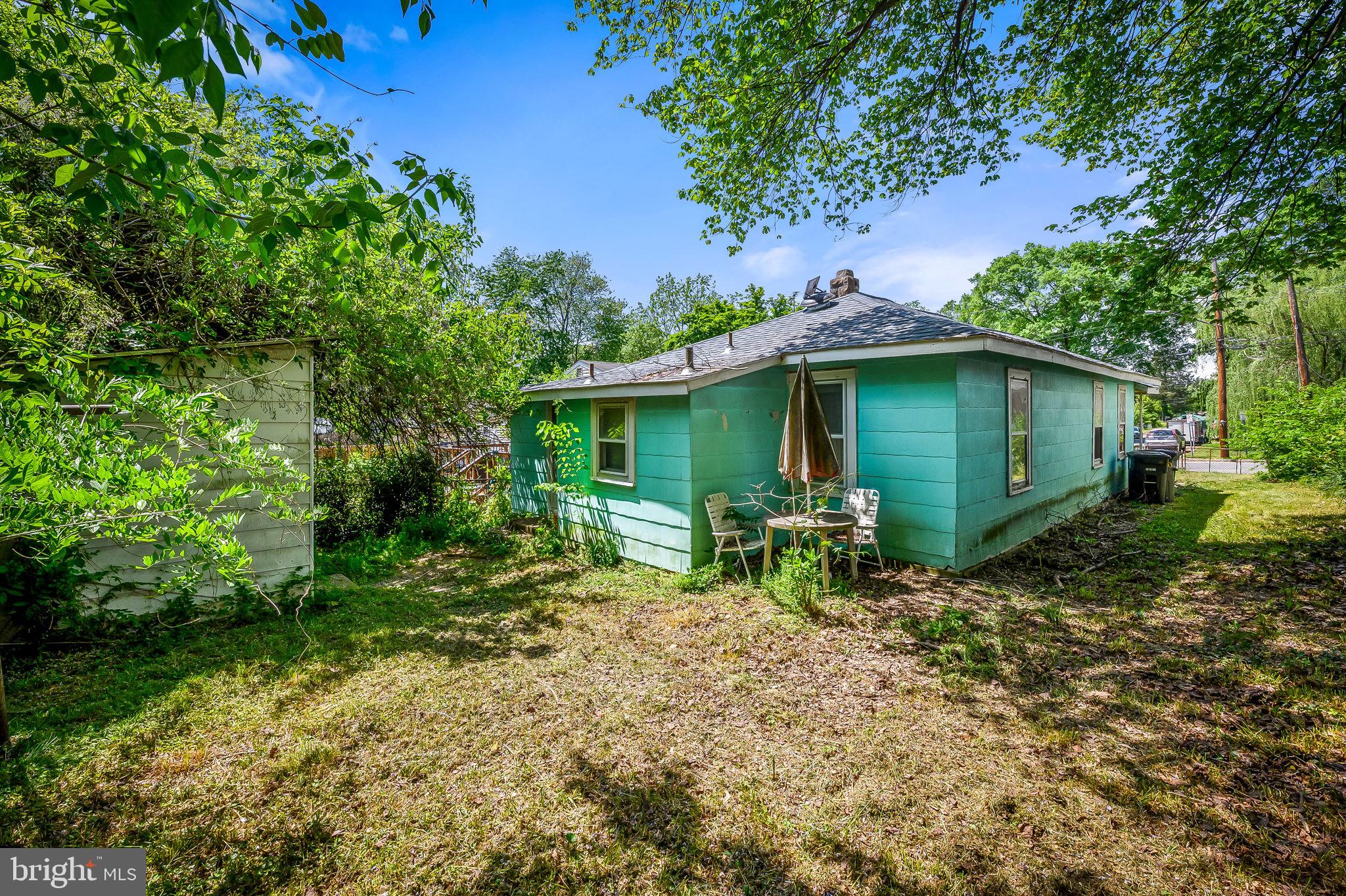 EAST RIVERDALE - Residential