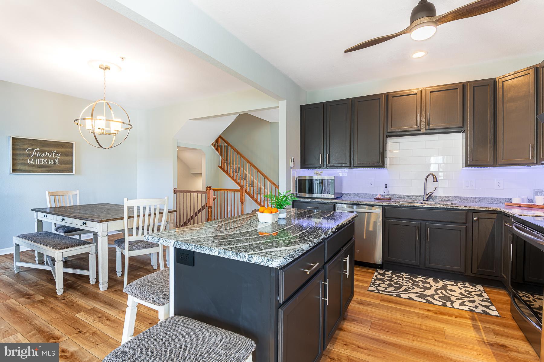 CREEKSIDE - Residential