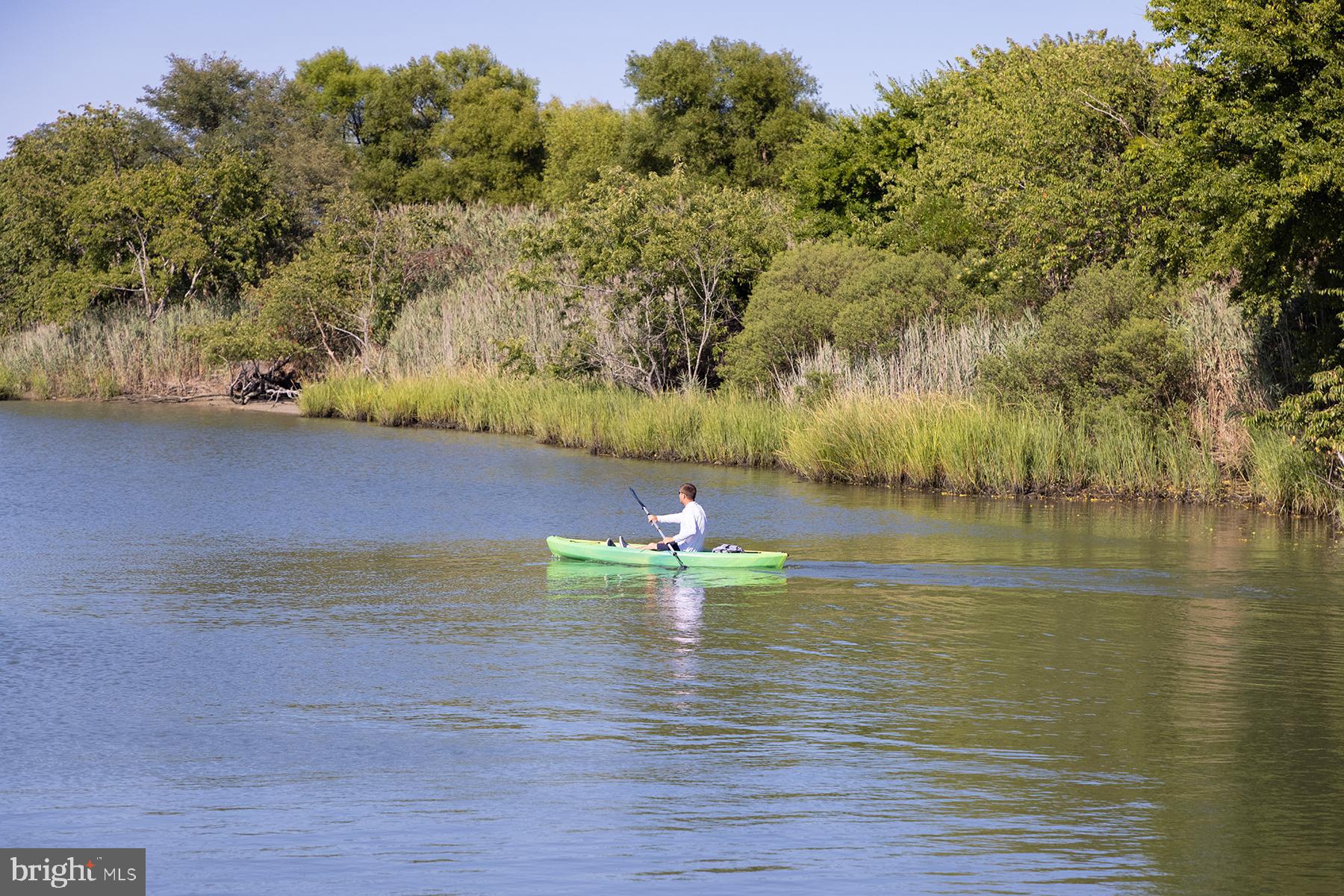 CREEKSIDE - Residential