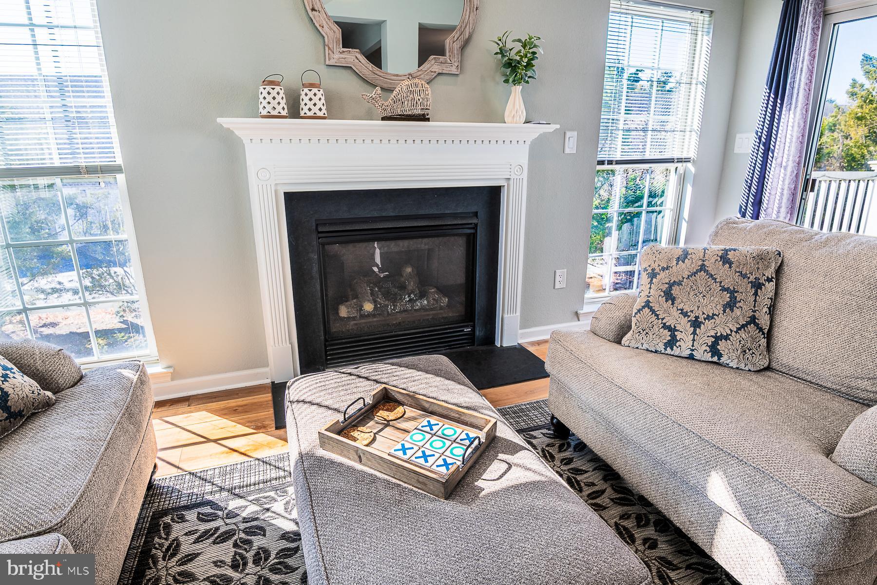 CREEKSIDE - Residential