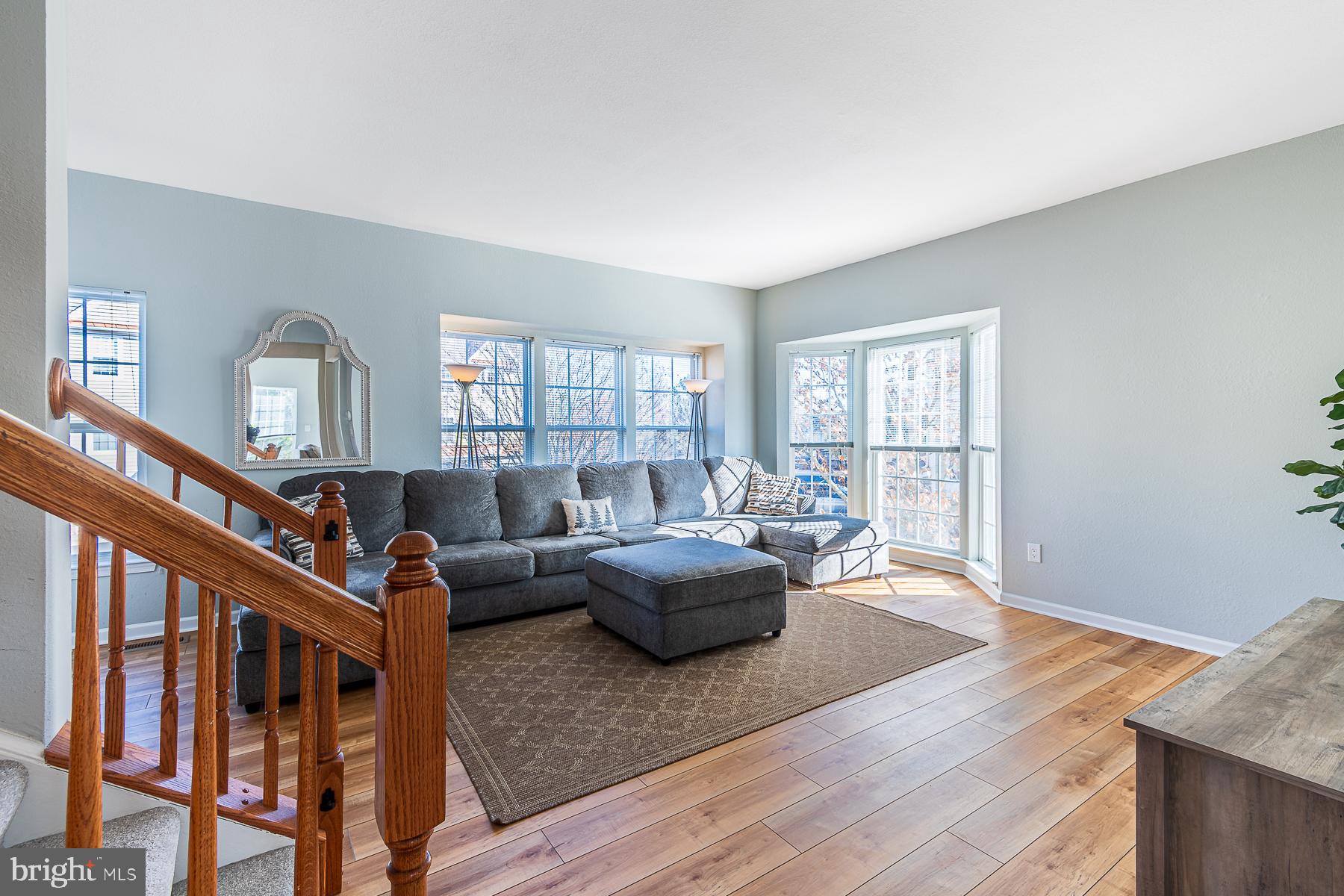 CREEKSIDE - Residential