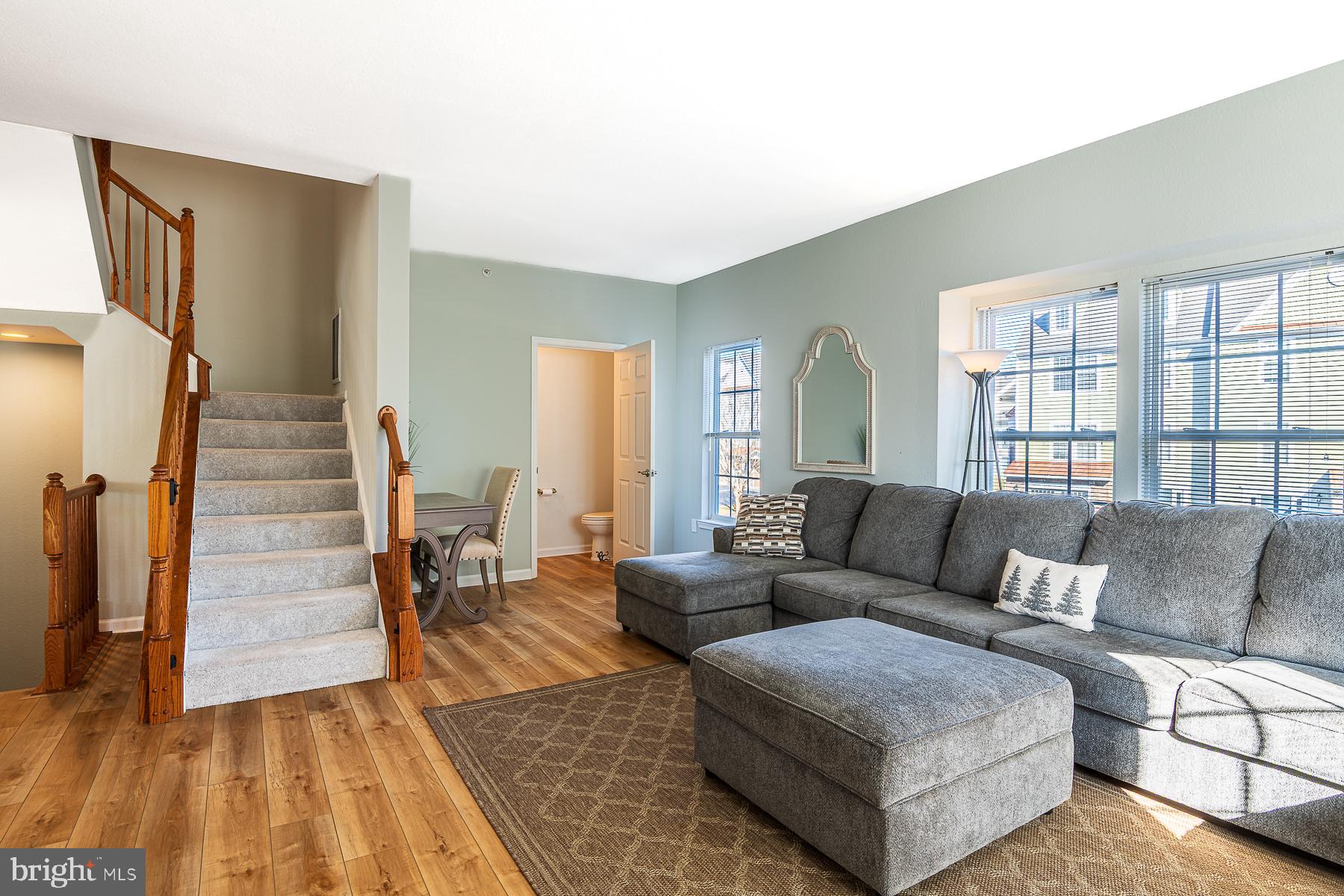 CREEKSIDE - Residential