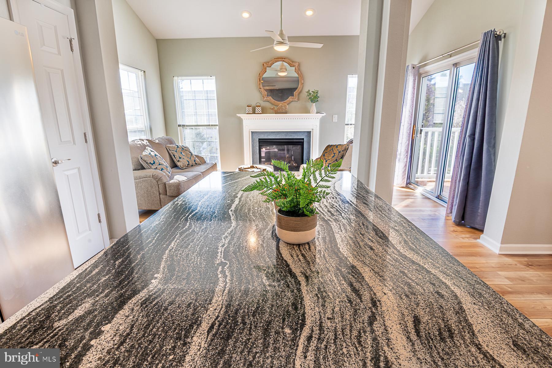 CREEKSIDE - Residential