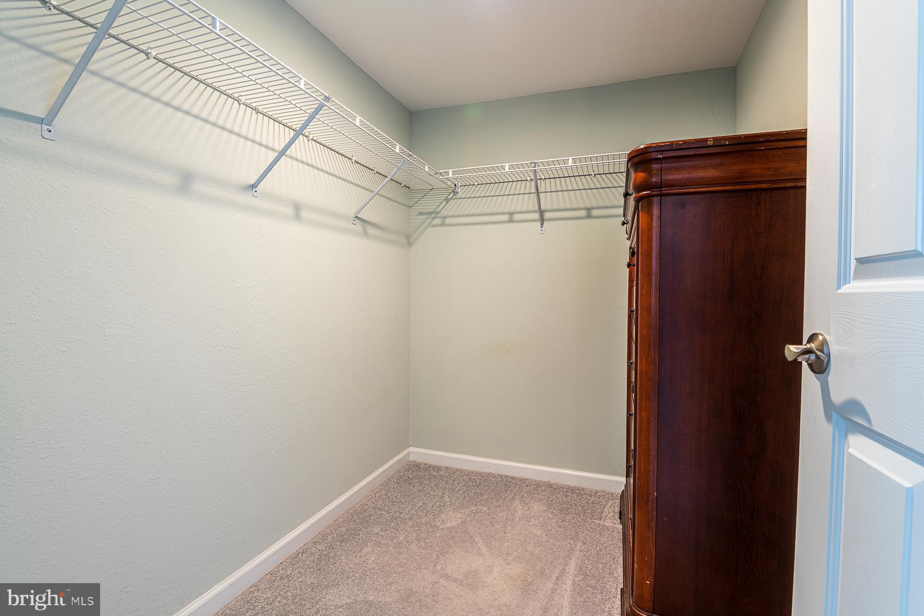 CREEKSIDE - Residential