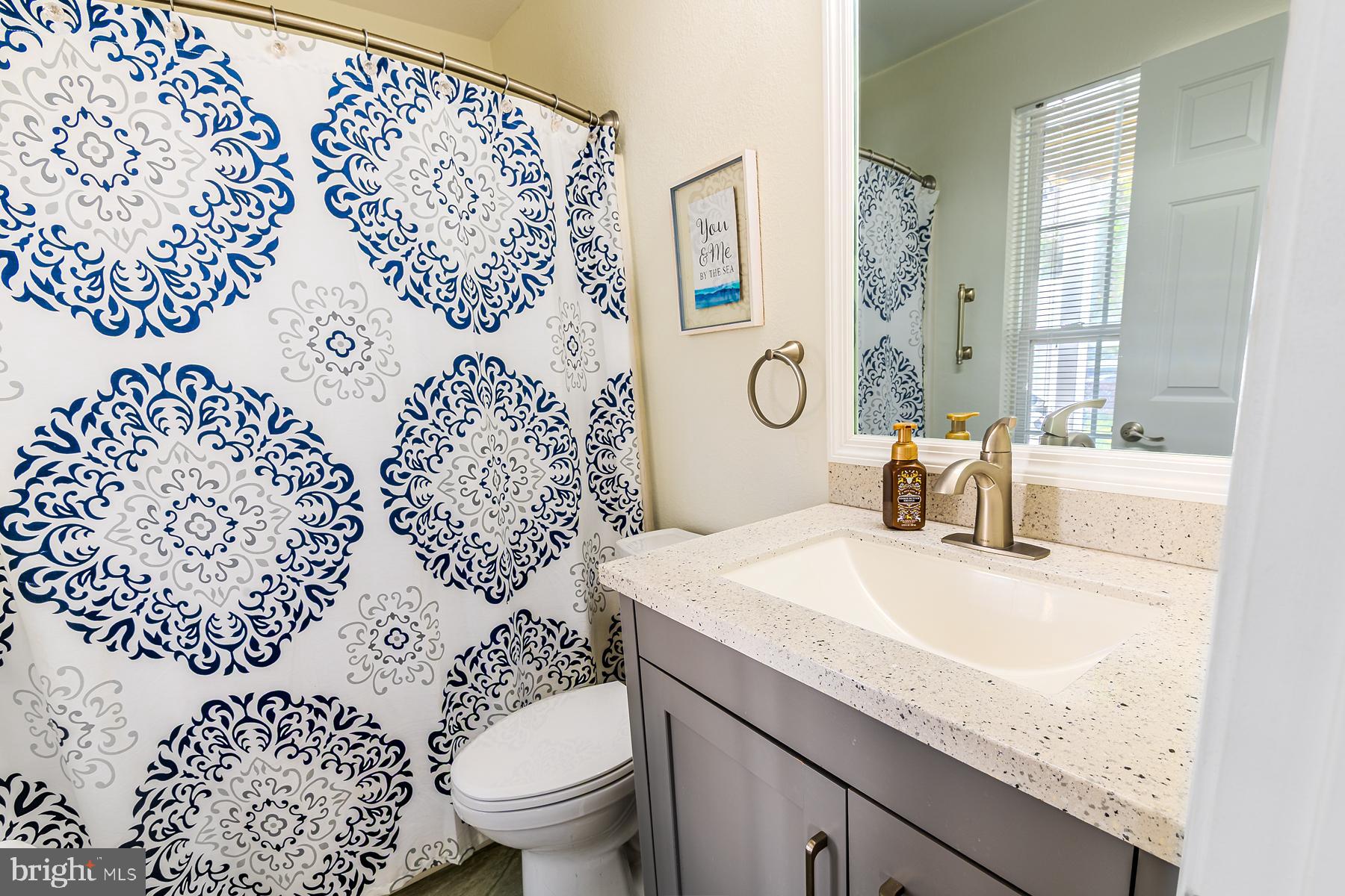 CREEKSIDE - Residential