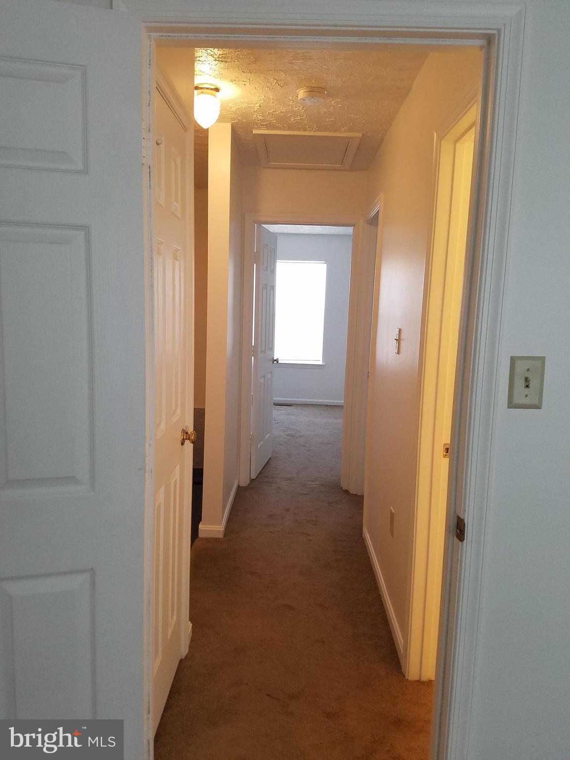 ST CHARLES SUB - HAMPSHIRE - Residential Lease