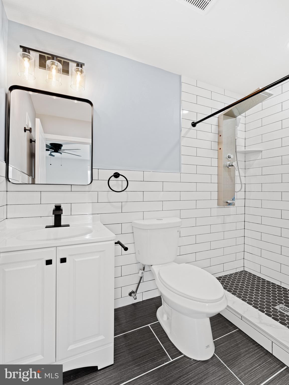 PORT RICHMOND - Residential