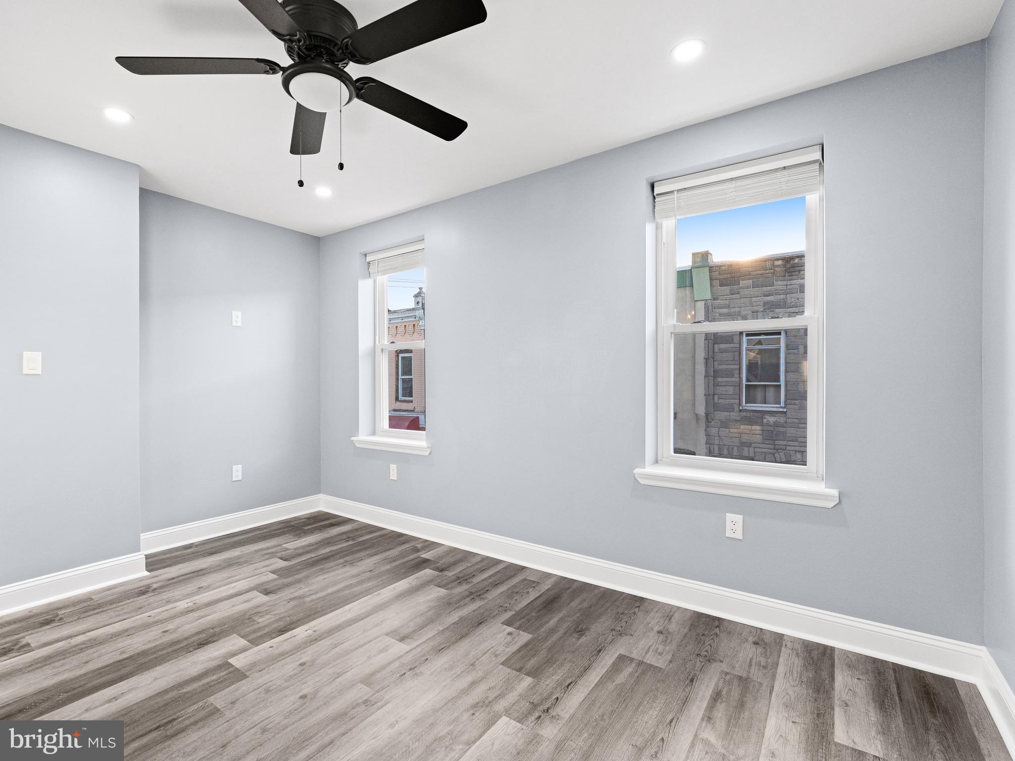 PORT RICHMOND - Residential