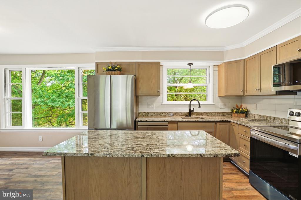 CEDAR RIDGE - Residential