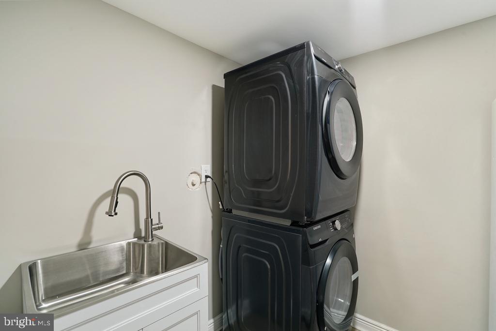 CEDAR RIDGE - Residential