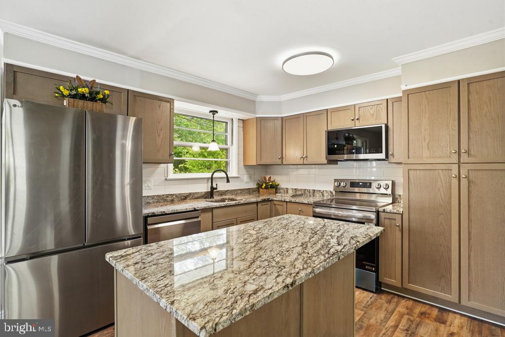 CEDAR RIDGE - Residential