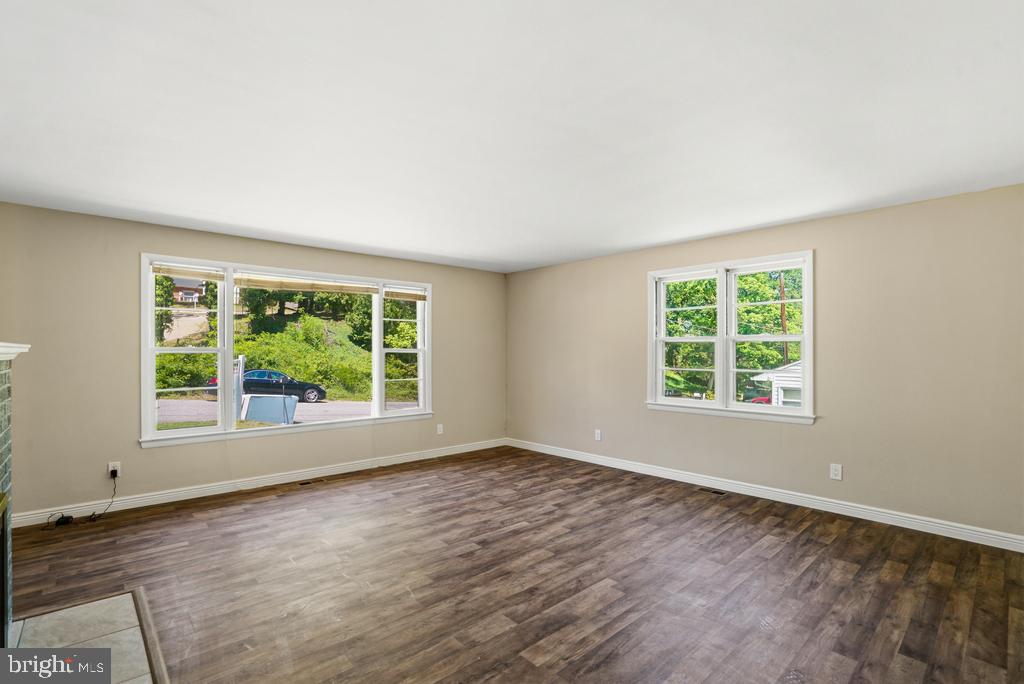 CEDAR RIDGE - Residential