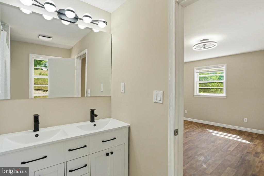 CEDAR RIDGE - Residential