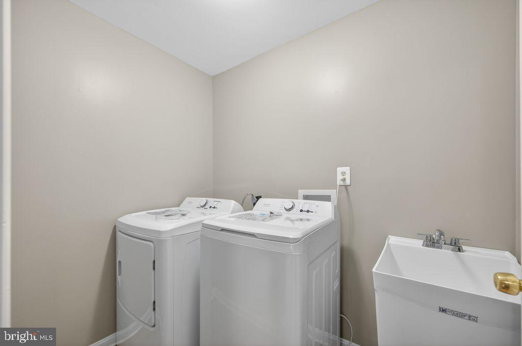 WILLIAMSTOWN - Residential