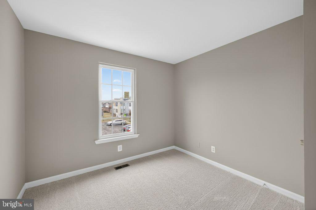 WILLIAMSTOWN - Residential