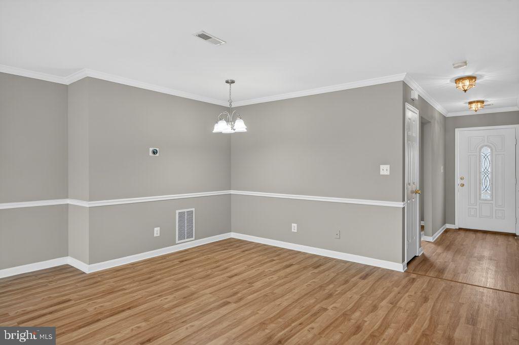 WILLIAMSTOWN - Residential