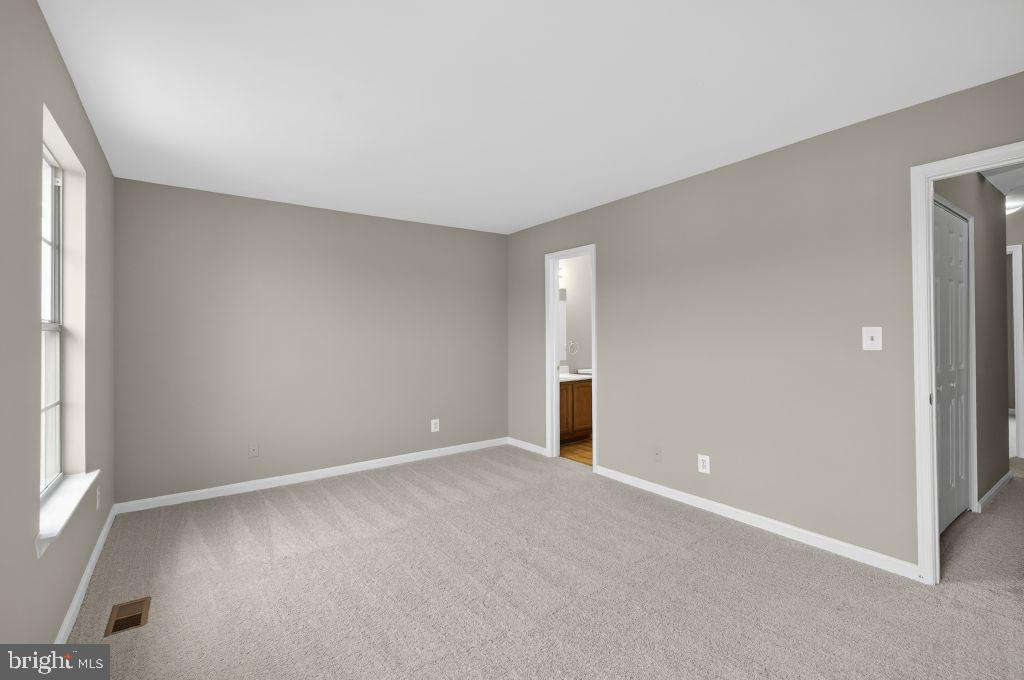 WILLIAMSTOWN - Residential