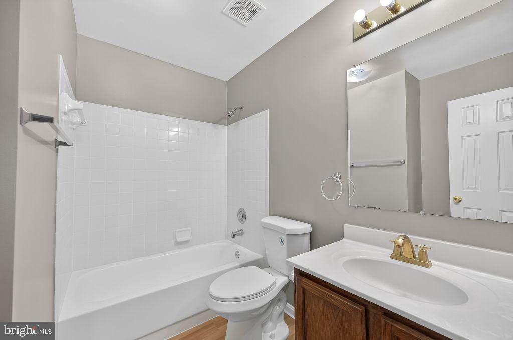 WILLIAMSTOWN - Residential