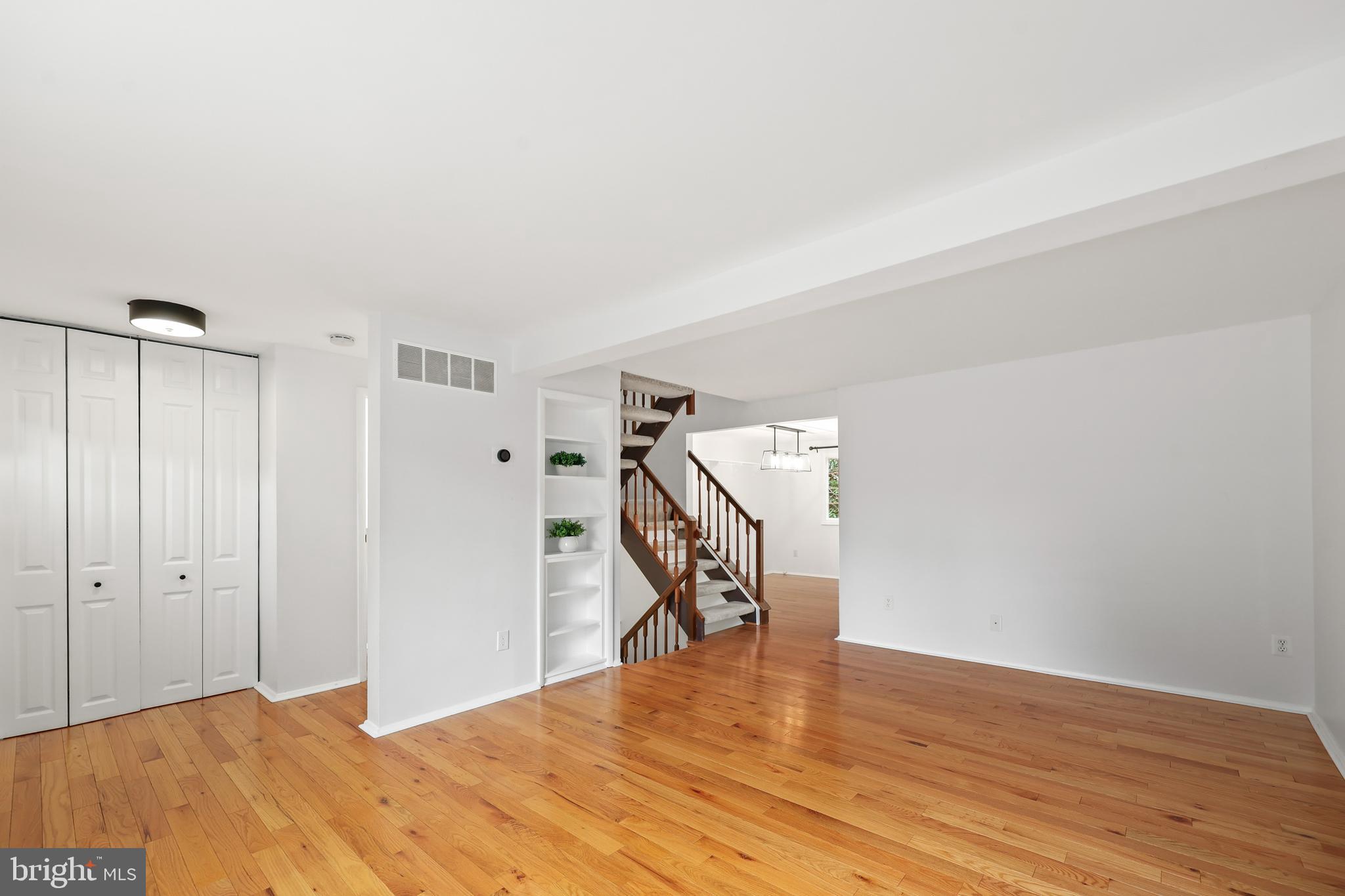 1640 BARNSTEAD DRIVE