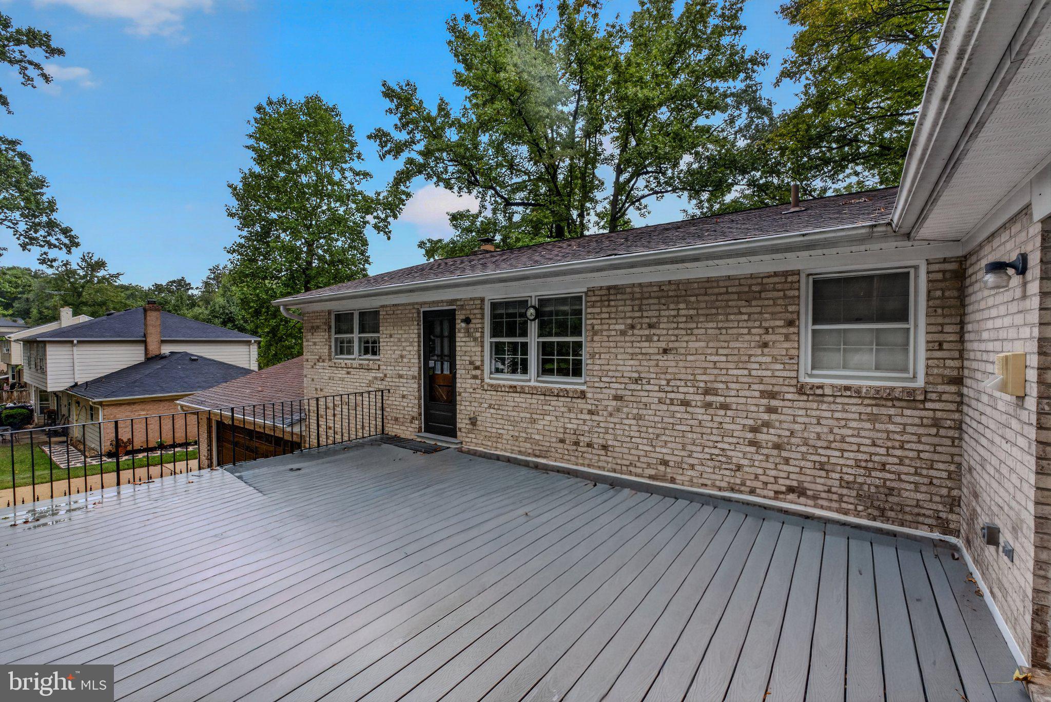 702 GLENEAGLES DRIVE