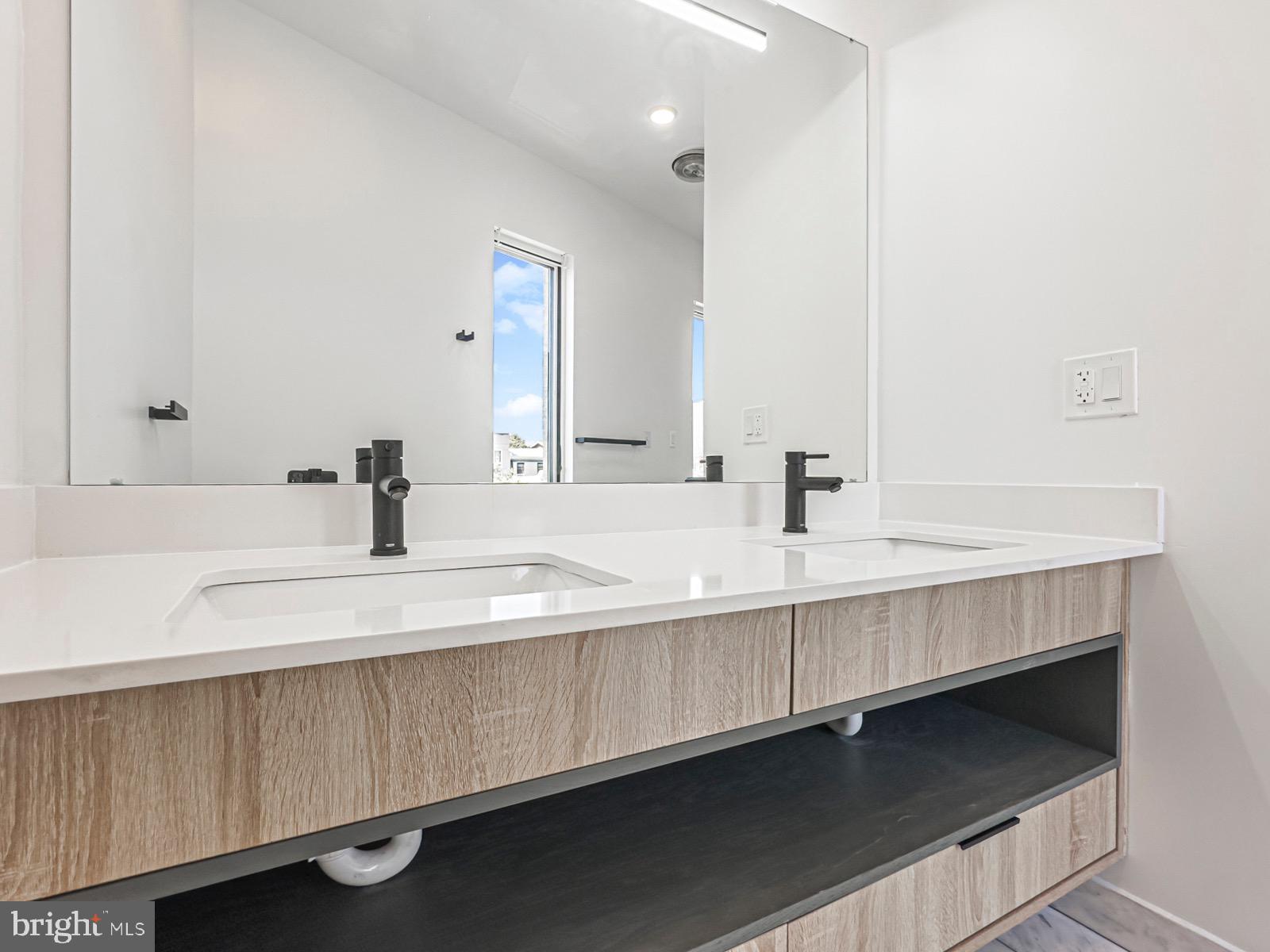 OLDE KENSINGTON - Residential