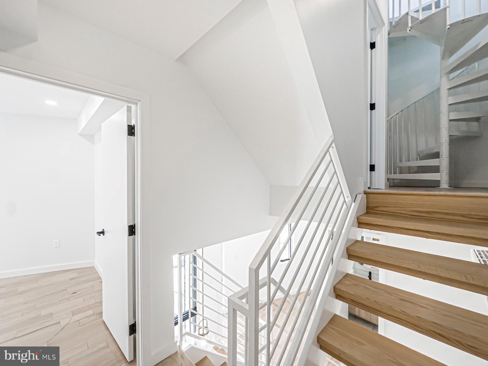 OLDE KENSINGTON - Residential