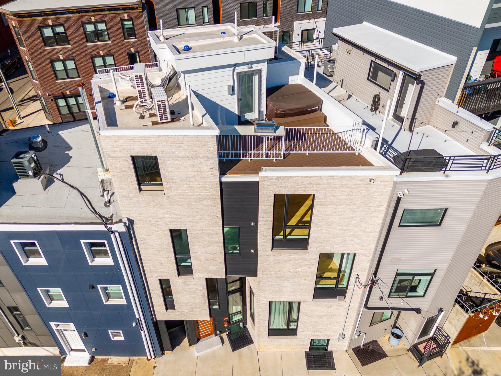 OLDE KENSINGTON - Residential